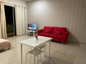 D13A, CYBERJAYA, NETFLIX, WIFI, PARKING, BALCONY